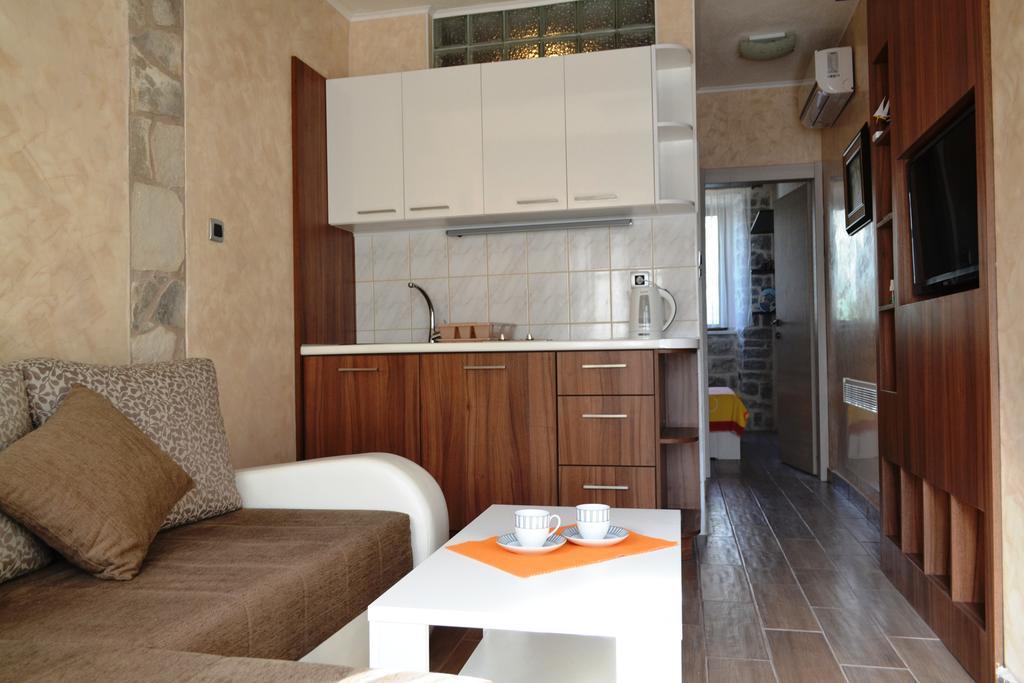 Lanterna Apartments Kotor Cameră foto