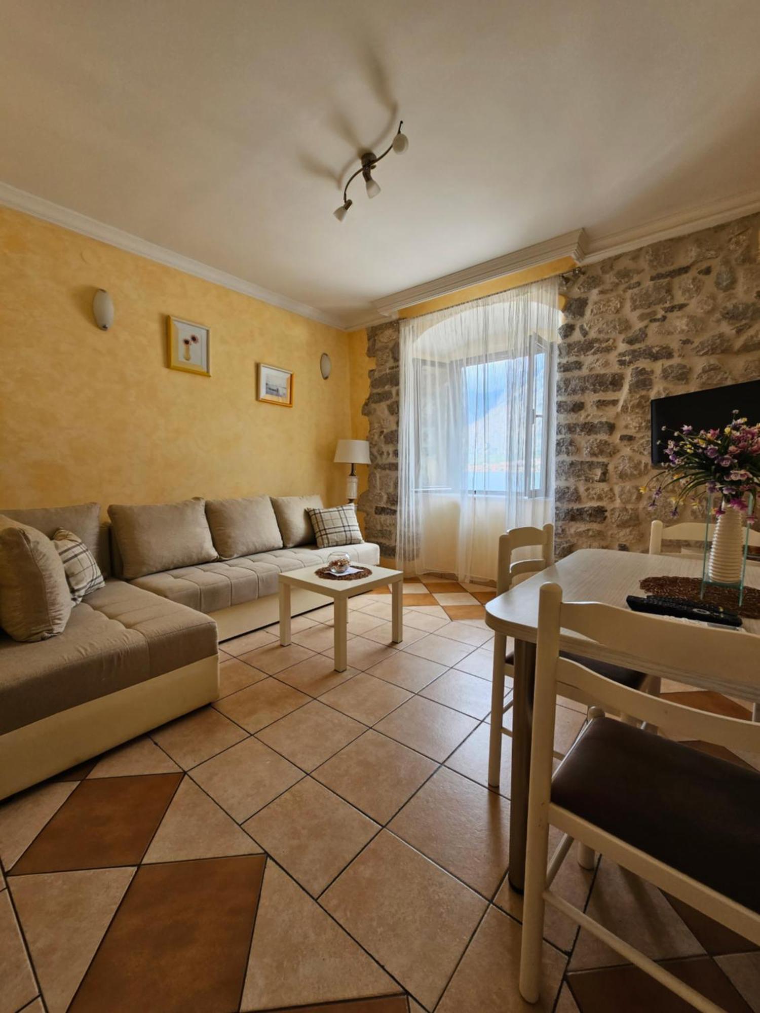 Lanterna Apartments Kotor Cameră foto